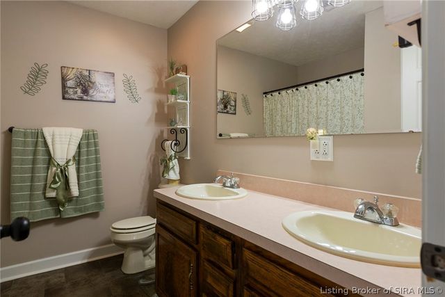 10792 Bradford Road, Greenville, IN 47124