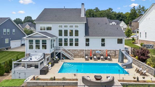 7021 Fiddlers Glen Dr, Arrington, TN 37014
