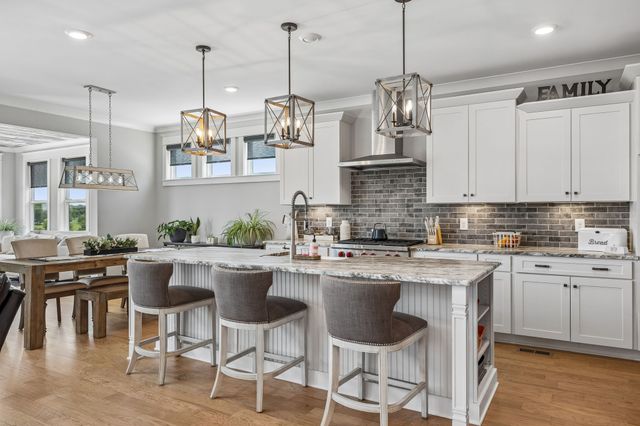 7021 Fiddlers Glen Dr, Arrington, TN 37014