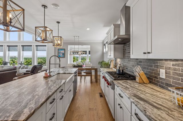 7021 Fiddlers Glen Dr, Arrington, TN 37014