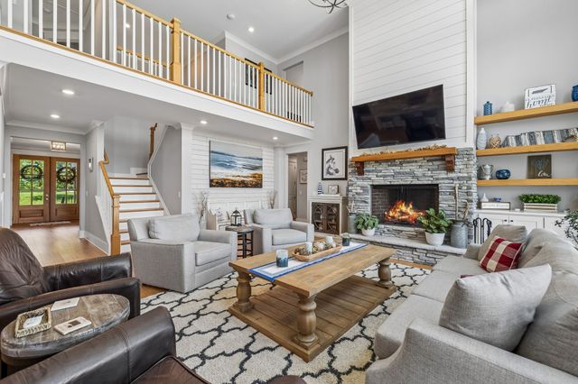 7021 Fiddlers Glen Dr, Arrington, TN 37014