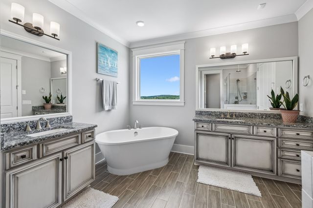 7021 Fiddlers Glen Dr, Arrington, TN 37014