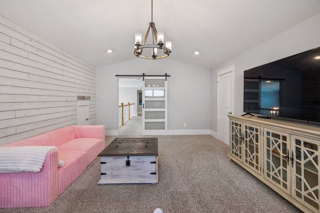 7021 Fiddlers Glen Dr, Arrington, TN 37014