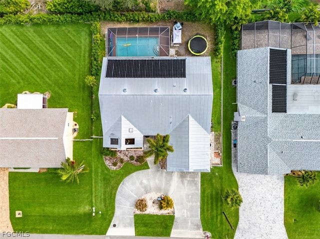 3819 SE 18th PL, Cape Coral, FL 33904