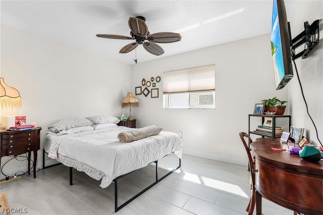 3819 SE 18th PL, Cape Coral, FL 33904