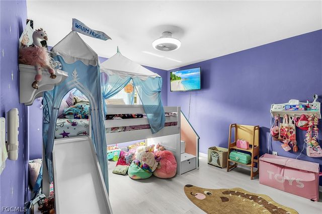 3819 SE 18th PL, Cape Coral, FL 33904