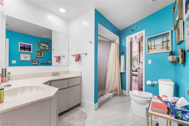 3819 SE 18th PL, Cape Coral, FL 33904