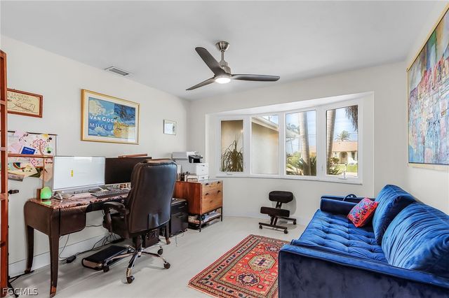 3819 SE 18th PL, Cape Coral, FL 33904