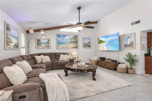 3819 SE 18th PL, Cape Coral, FL 33904