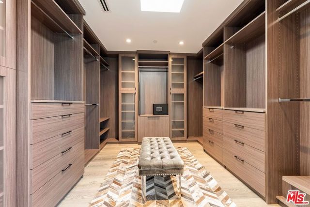 26029 Farmfield Road, Calabasas, CA 91302