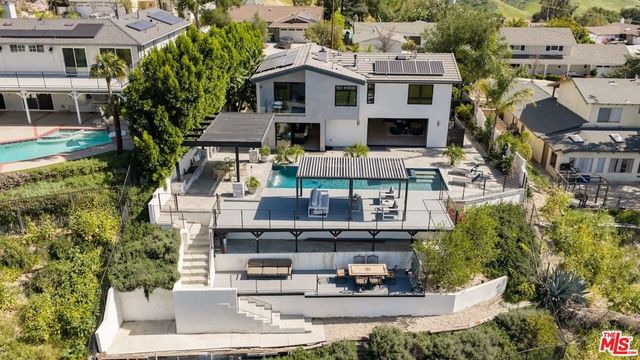 26029 Farmfield Road, Calabasas, CA 91302