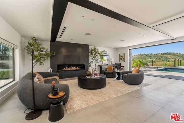 26029 Farmfield Road, Calabasas, CA 91302