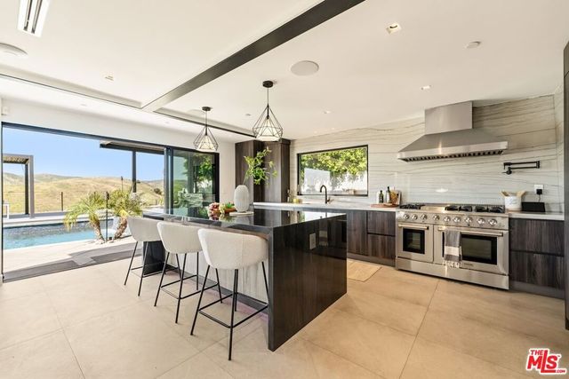 26029 Farmfield Road, Calabasas, CA 91302