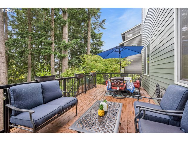 2280 CRESTVIEW Dr, West Linn, OR 97068