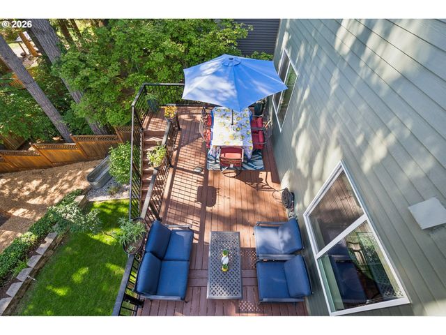 2280 CRESTVIEW Dr, West Linn, OR 97068