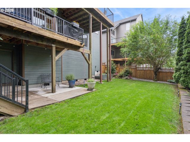 2280 CRESTVIEW Dr, West Linn, OR 97068