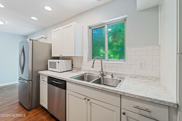17 S Onsville Place, Jacksonville, NC 28546