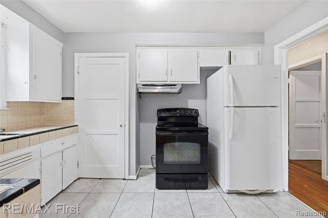 12811 Abington Avenue, Detroit, MI 48227