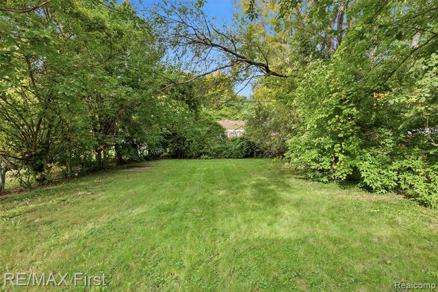 12811 Abington Avenue, Detroit, MI 48227