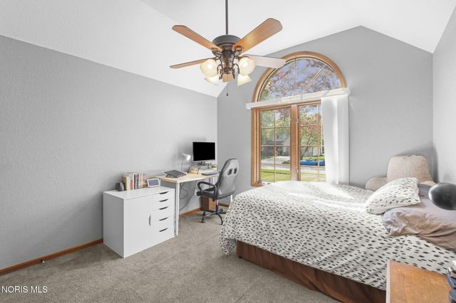 432 Hickory Lane, Waterville, OH 43566