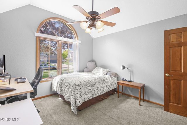 432 Hickory Lane, Waterville, OH 43566