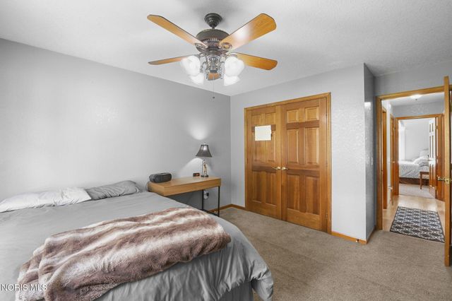 432 Hickory Lane, Waterville, OH 43566