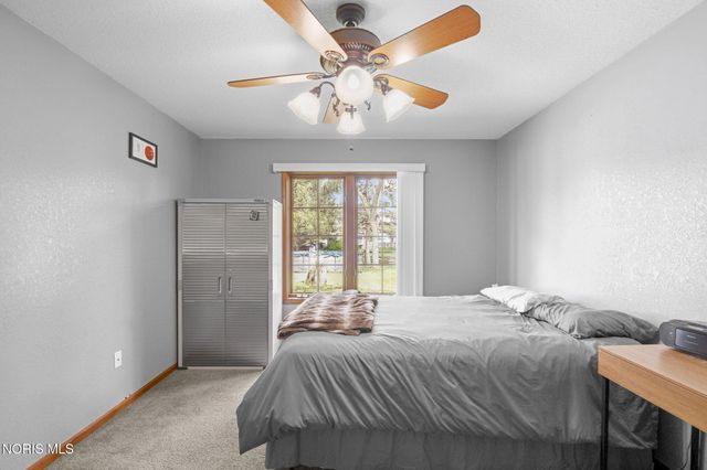 432 Hickory Lane, Waterville, OH 43566