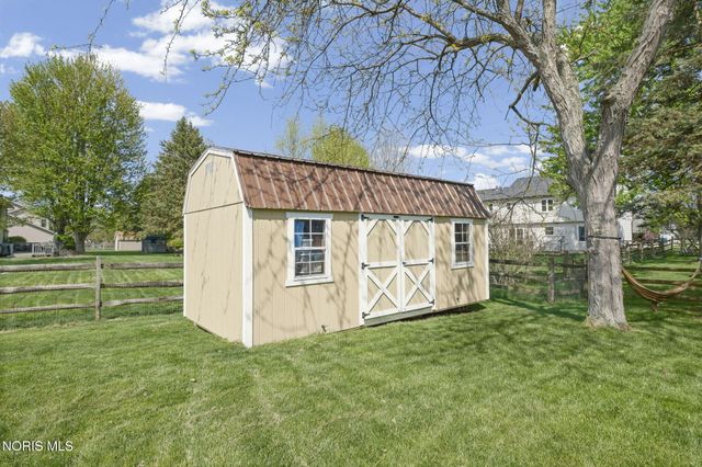 432 Hickory Lane, Waterville, OH 43566