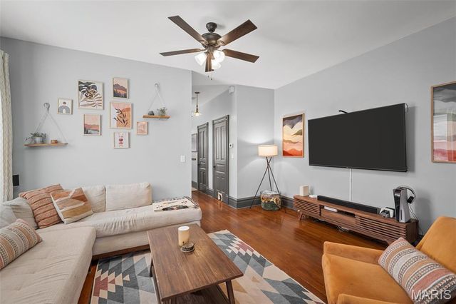 2206 Victor Street, St Louis, MO 63104