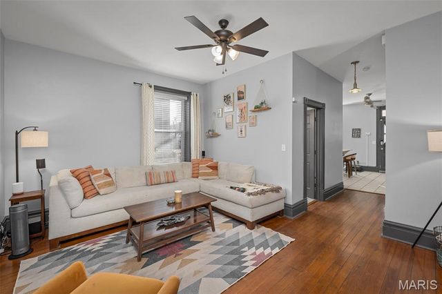 2206 Victor Street, St Louis, MO 63104