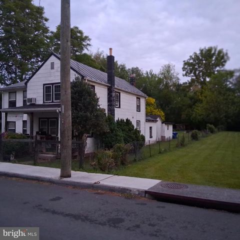 113 JOSEPHINE ST, Berryville, VA 22611