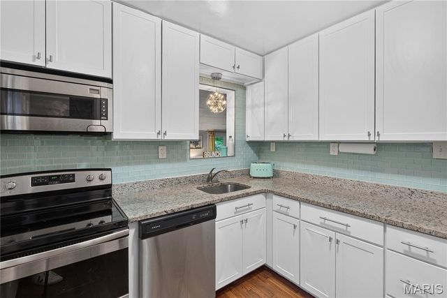 1031 Glenmoor Avenue, Glendale, MO 63122