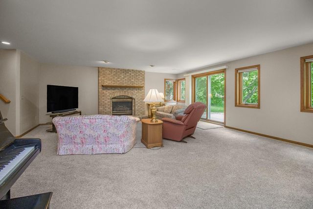 19363 Eureka Court, Farmington, MN 55024