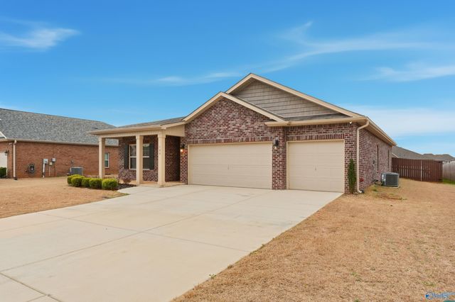 106 Arctic Fox Trail, Meridianville, AL 35759