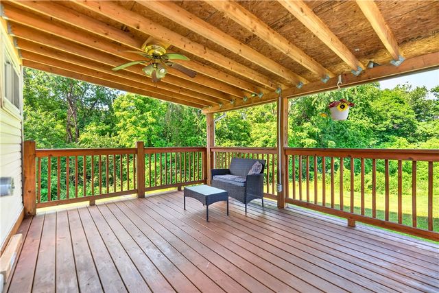 22 Pearl Aly, Monongahela, PA 15063