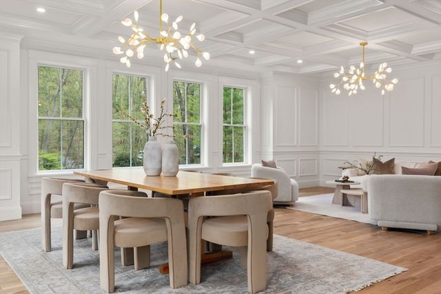 82 Deer Path Ln, Weston, MA 02493