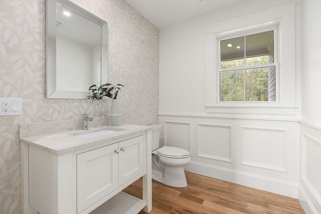 82 Deer Path Ln, Weston, MA 02493