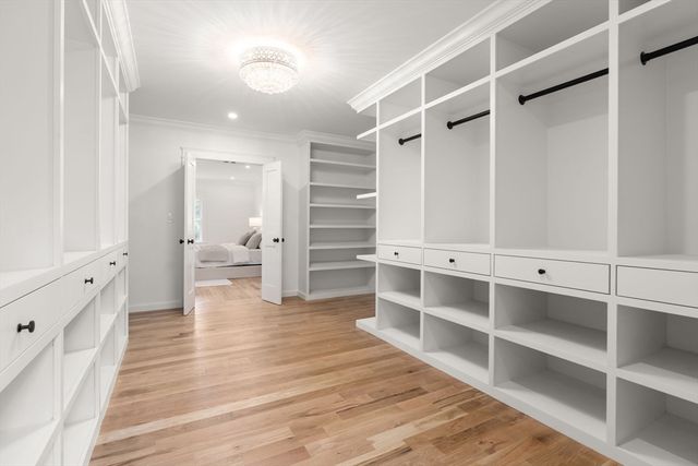 82 Deer Path Ln, Weston, MA 02493