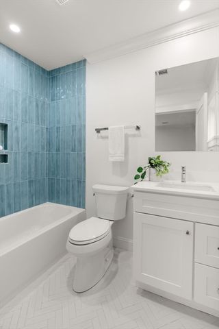 82 Deer Path Ln, Weston, MA 02493