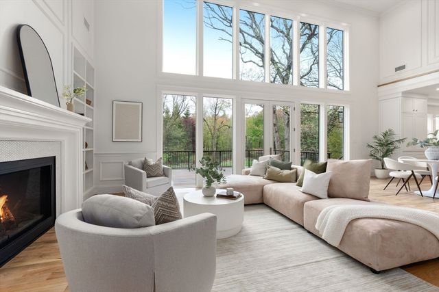 82 Deer Path Ln, Weston, MA 02493