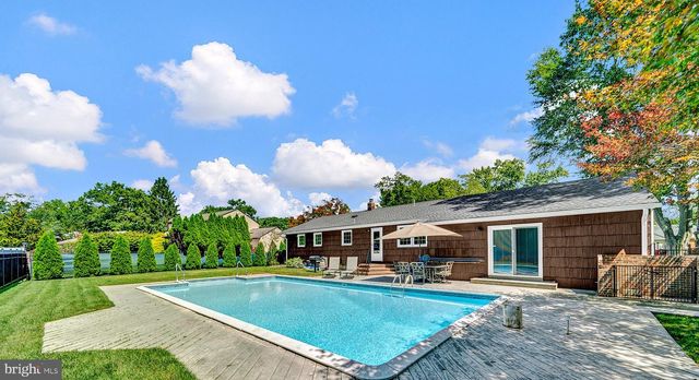33 GALSTON DR, Princeton Junction, NJ 08550