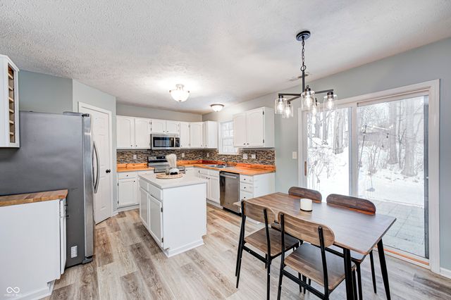 1920 Tourmaline Drive, Westfield, IN 46074