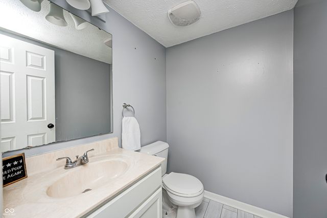 1920 Tourmaline Drive, Westfield, IN 46074