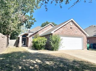 2805 Malli Court, Denton, TX 76209