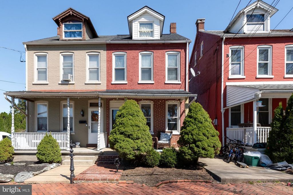 731 S 12TH ST, Columbia, PA 17512