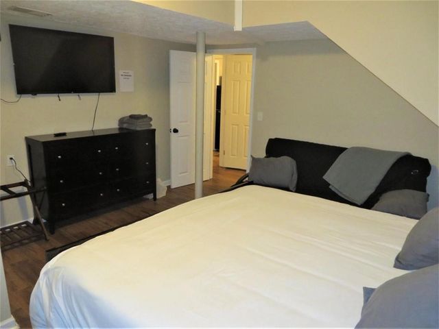 3755 Cedar Hurst Way, Atlanta, GA 30349