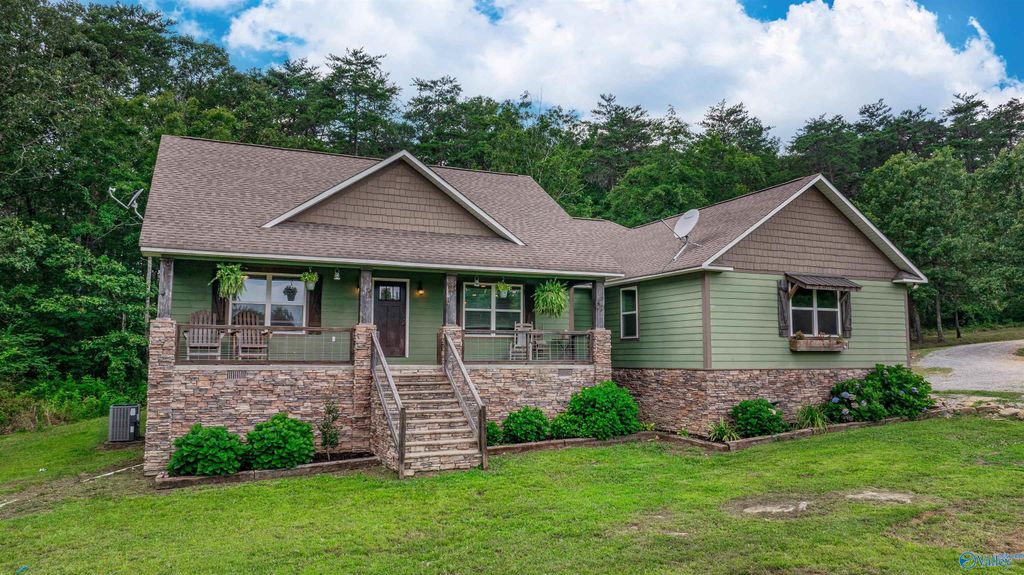 370 Valhalla Road, Fort Payne, AL 35967