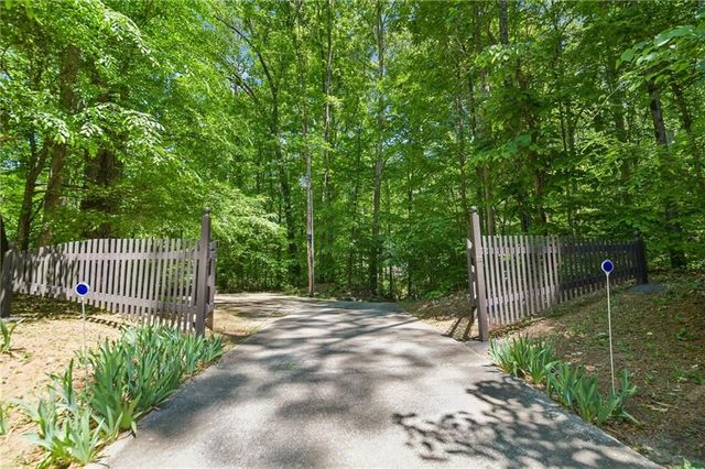 6825 White Mill Road, Fairburn, GA 30213
