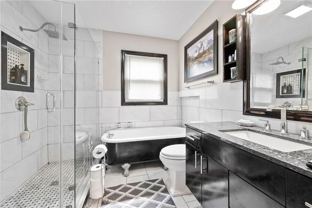 7101 Monroe Avenue, Kansas City, MO 64132