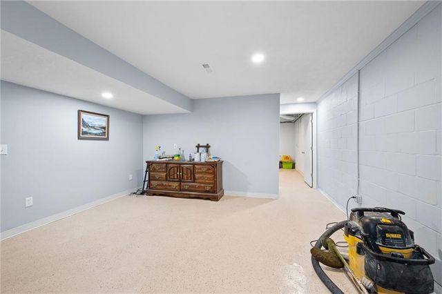 7101 Monroe Avenue, Kansas City, MO 64132
